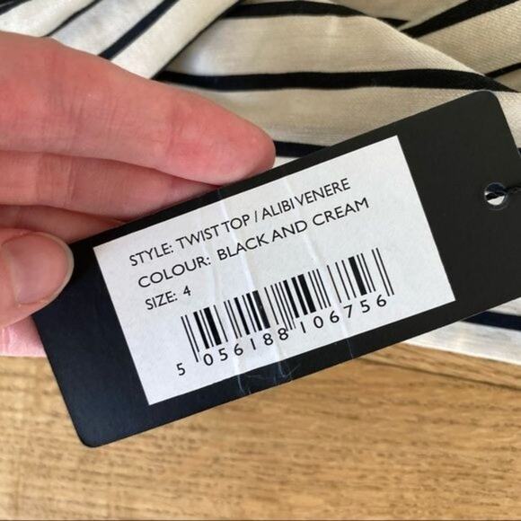 Revolve - Paper London Twist Top in Black & Cream - Picture 3 of 8